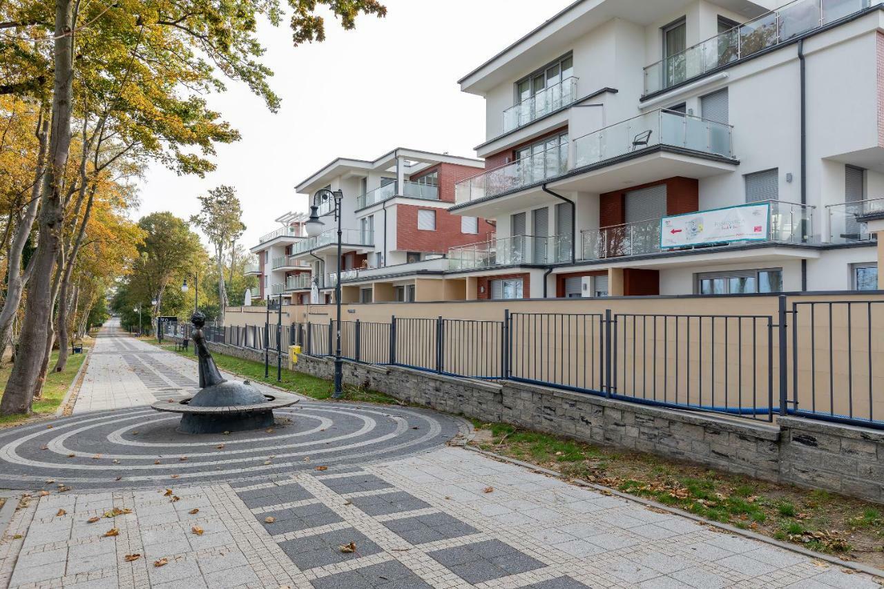 Premium Apartamenty Klifowa Rewal Buitenkant foto